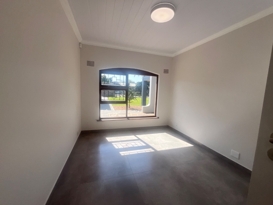To Let 4 Bedroom Property for Rent in Dormehls Drift Western Cape